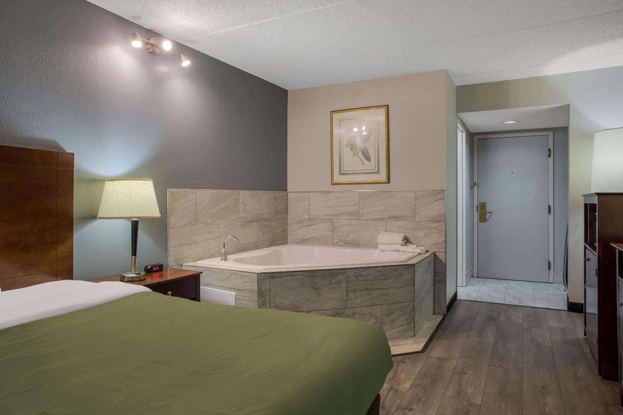 Quality Inn Toledo Zewnętrze zdjęcie